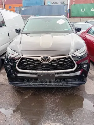 Toyota Highlander 2022 Black