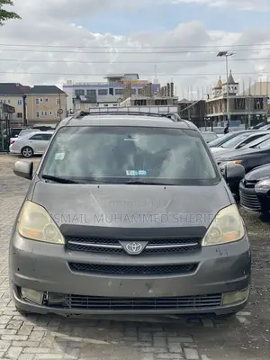 Toyota Sienna XLE 2005 Gray