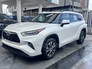 Toyota Highlander XLE AWD 2020 White