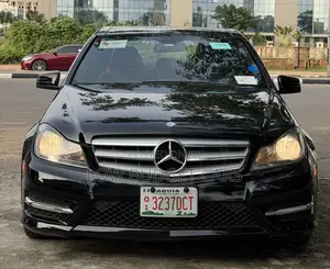 Mercedes-Benz C300 2013 Black