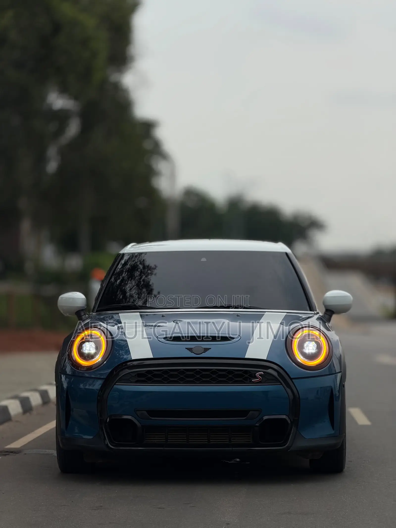 Mini Cooper 2023 Blue