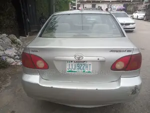 Toyota Corolla Sedan Automatic 2004 Silver