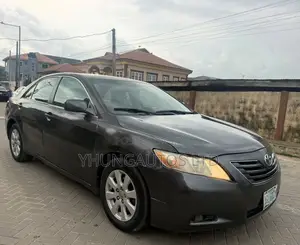 Toyota Camry XLE 4dr Sedan (2.4 4cyl 5A) 2008 Gray