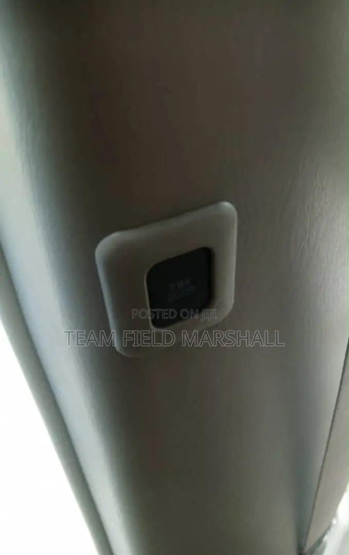 Toyota Sienna LE 2008 Gold