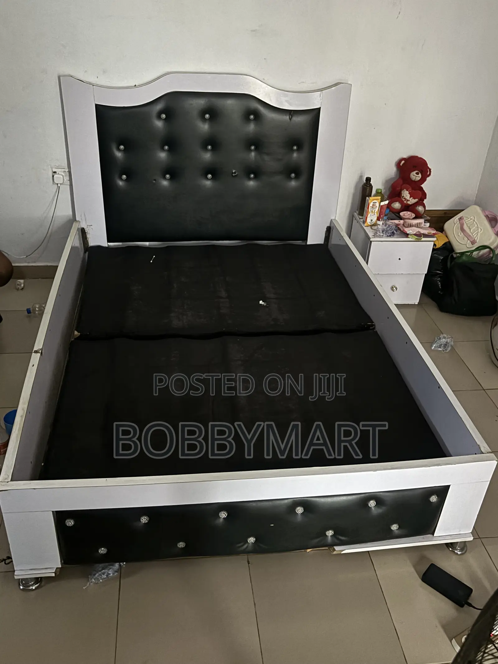 4andhalf Bedframe With Side Drawer