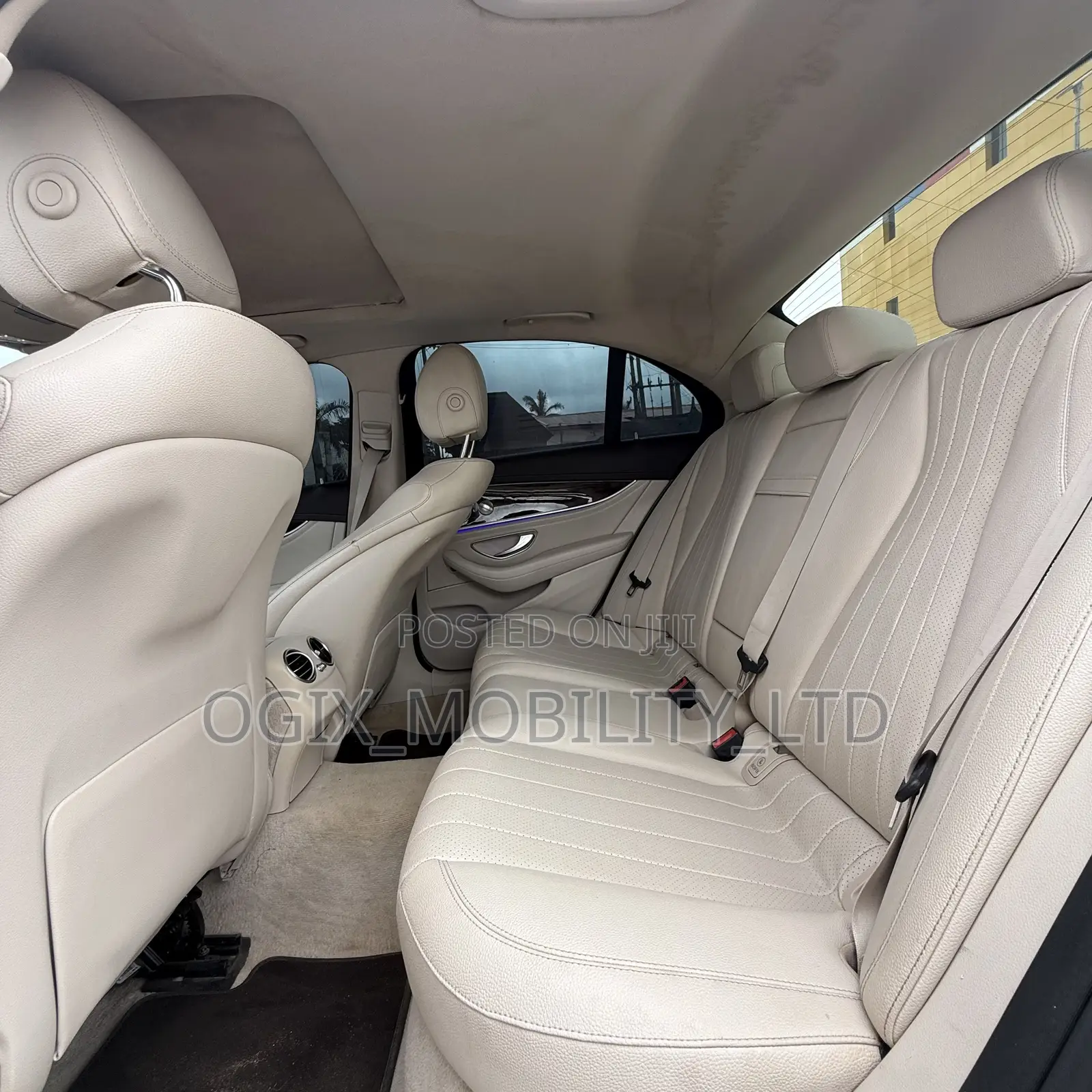 Mercedes-Benz E300 2016 Silver
