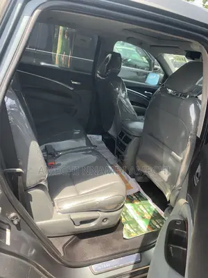 Acura MDX Advance and Entertainment Packages 4dr SUV (3.5L 6cyl 6A)