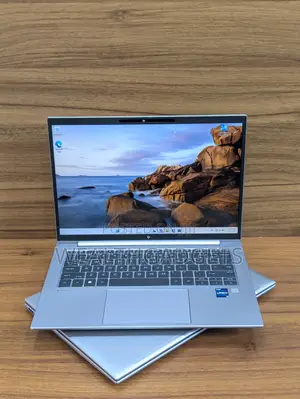 Laptop HP ZBook Firefly 14 G10 32GB Intel Core i7 SSD 512GB