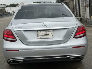 Mercedes-Benz E300 2019 Silver