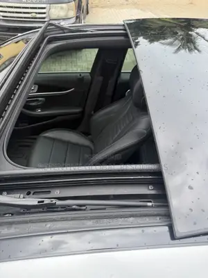 Mercedes-Benz E300 2019 Silver