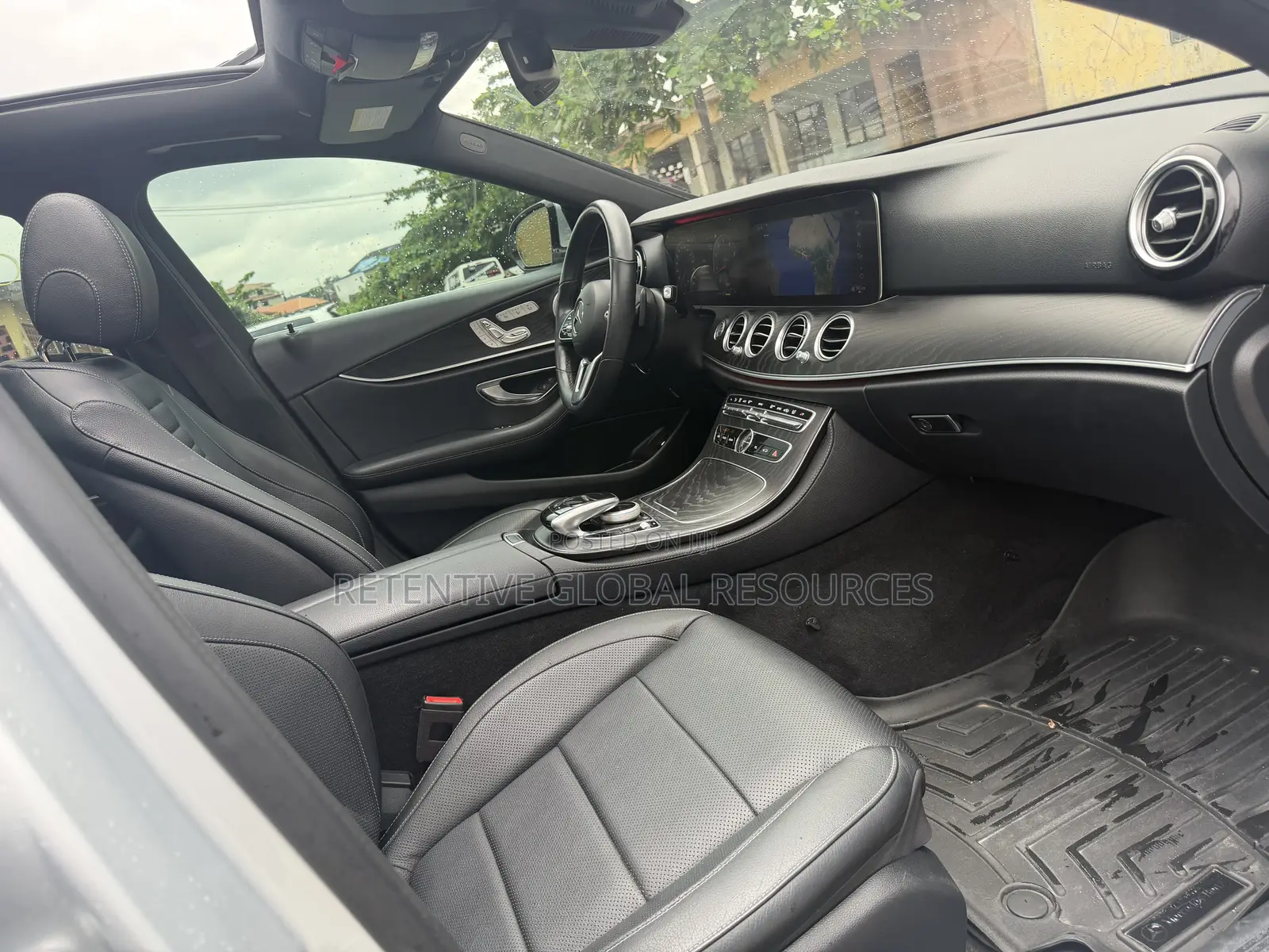 Mercedes-Benz E300 2019 Silver
