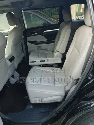 Toyota Highlander XLE 4dr SUV AWD (3.5L 6cyl 6A) 2015 Black