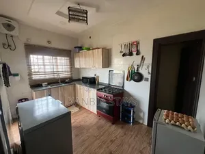 Rooms in a Shared Flat for Shortlet