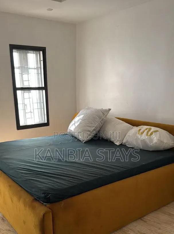 Rooms in a Shared Flat for Shortlet