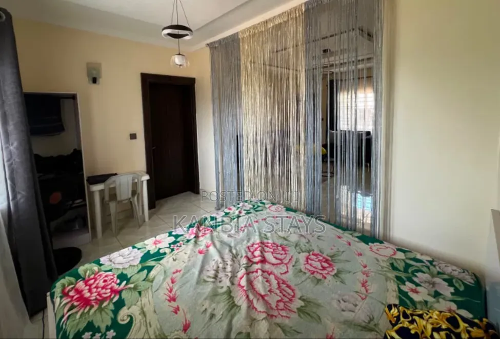 Rooms in a Shared Flat for Shortlet