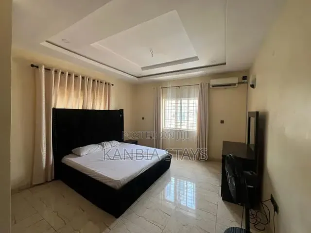 Rooms in a Shared Flat for Shortlet