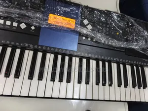 Yamaha PSR E333