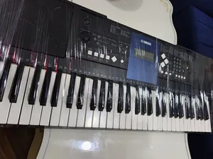 Yamaha PSR E333