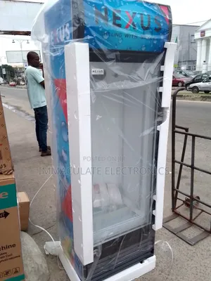 Nexus Show Glass