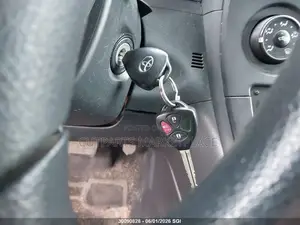 Toyota Matrix Hatchback FWD (1.8L 4cyl 5M) 2010 Black