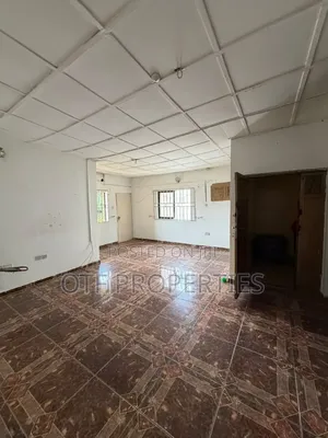 3bdrm Apartment in Utako Main for rent