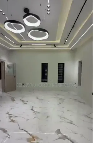 5bdrm Duplex in Osubi, Warri for sale
