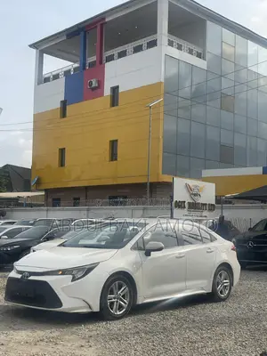 Toyota Camry 2022 White