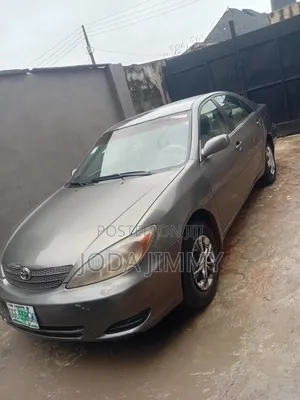 Toyota Camry 2004 Gray
