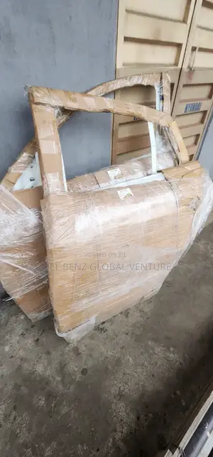 GLE450 Coupe 2018 Driver Side Doors
