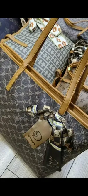 Stylish Original Tote Bag With Matching Scarf
