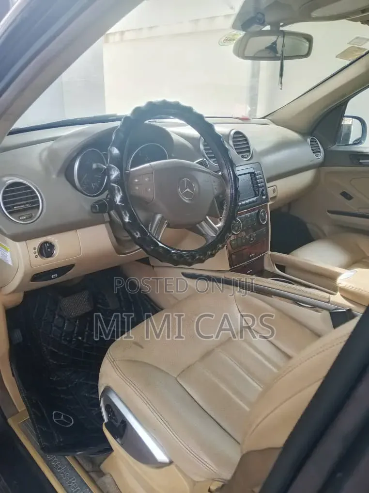 Mercedes-Benz M Class 2006 Gray