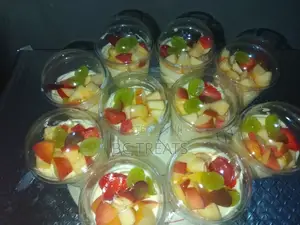 Granola/Fruit Parfait
