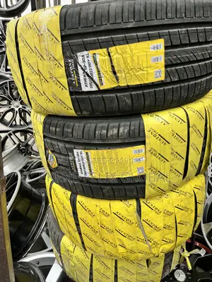 285/40/22 Austone Brand , GLC-GLE , Front Tyre Range Rover Etc