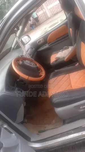 Toyota Sienna 2002 Silver