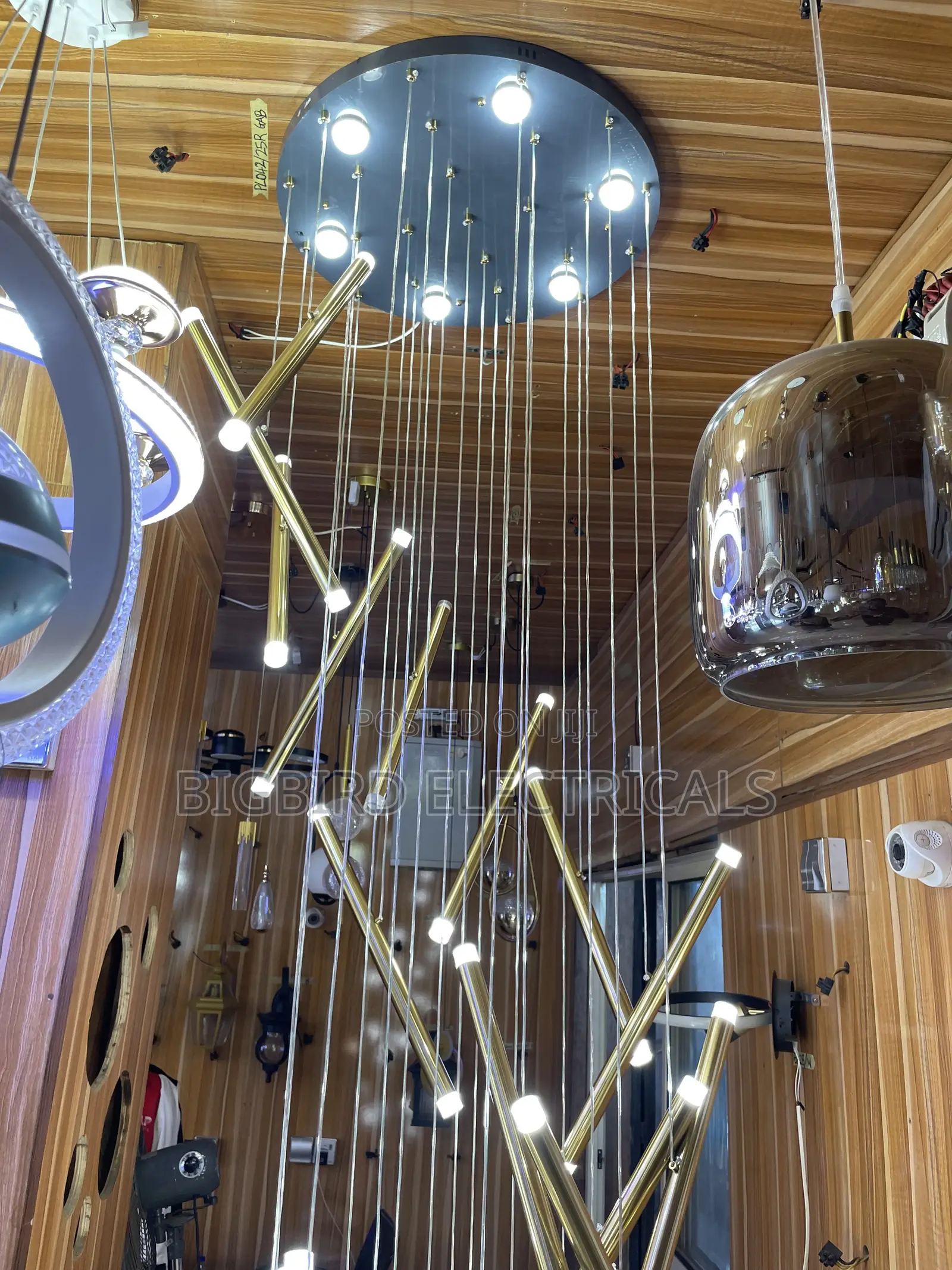 Luxury Modern Gold LED Void Light | Staircase Chandelier