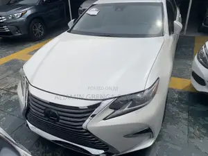 Lexus ES 350 FWD 2016 White