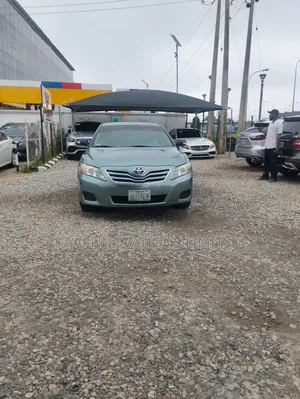 Toyota Camry 2011 Green