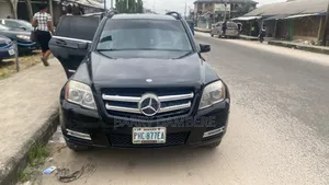 Mercedes-Benz GLK-Class 2011 Black