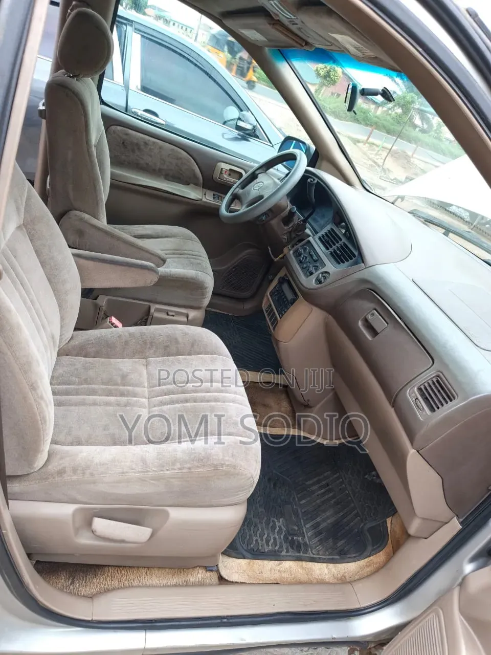 Toyota Quantum 2002 Grey