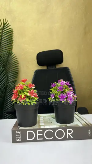 Table Flower in Black Vase
