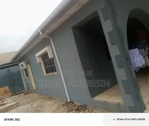 3bdrm Block of Flats in Ayobo, Alimosho for rent