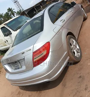 Mercedes-Benz C300 2010 Silver