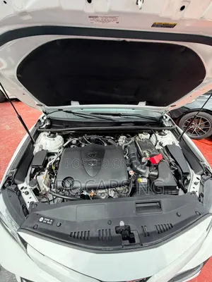 Toyota Camry XSE V6 (3.5L V6 8A) 2019 White