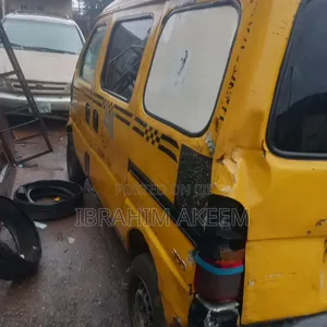 Suzuki Every 2010 Yellow