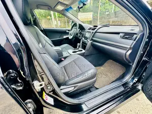 Toyota Camry SE 4dr Sedan (2.5L 4cyl 6A) 2014 Black