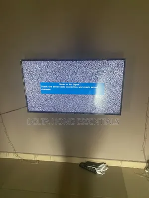 Samsung 40-Inch LED TV (UA40H5003) - Few Months Old
