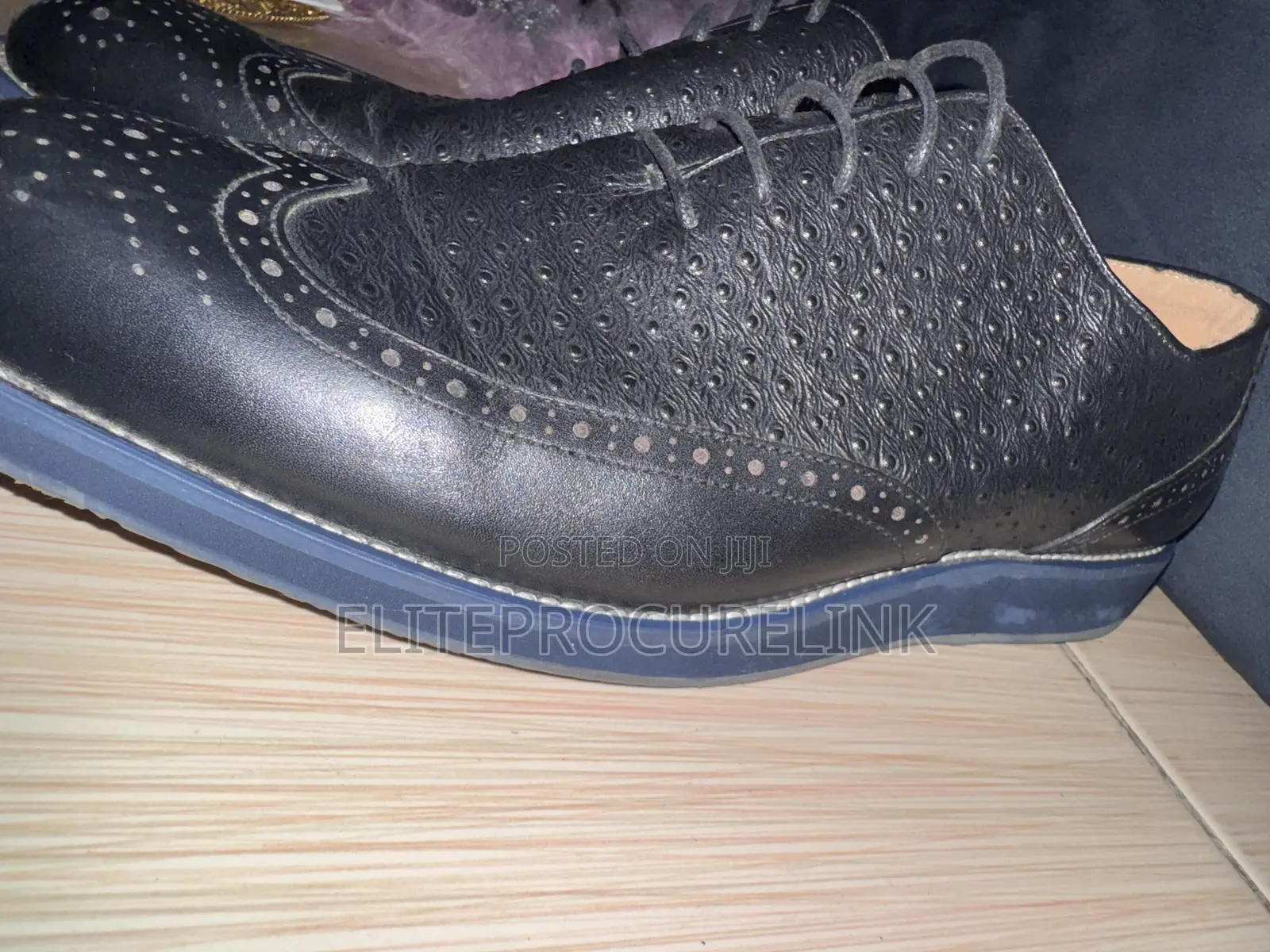 Men’s Shoe