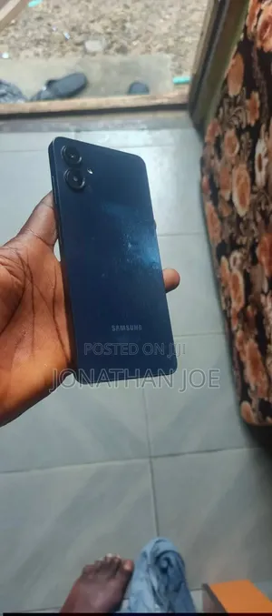 Samsung Galaxy A06 128 GB Blue