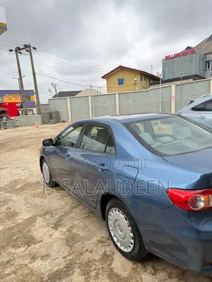 Toyota Corolla 2013 Blue