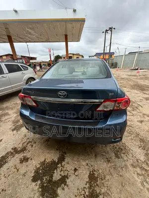 Toyota Corolla 2013 Blue